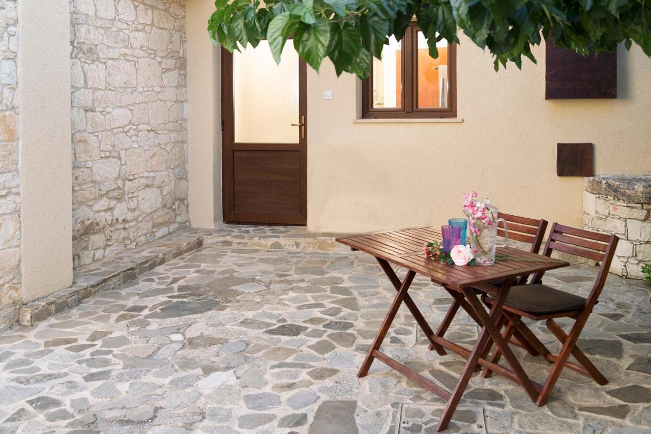 Salamiou Stone House Villa Paphos Bagian luar foto